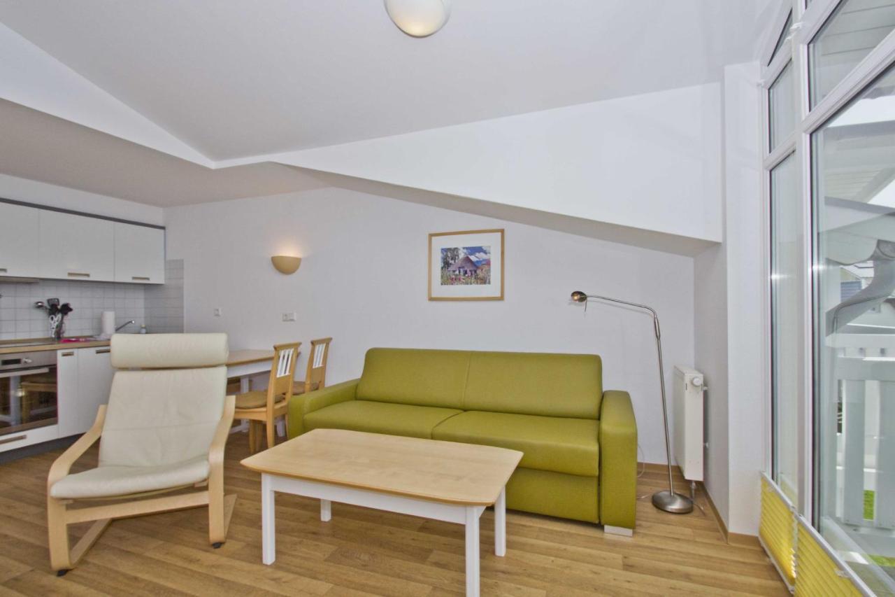 Mit Meerblick Und Balkon, Gratis Nutzung Vom Ahoi Erlebnisbad Und Sauna In Sellin - Meeresblick Fewo 17 Goehren  Kültér fotó